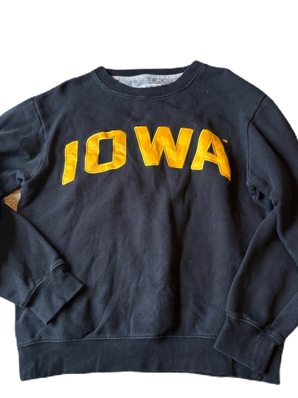Vintage Iowa Hawkeyes Black Crewneck Sweatshirt with Gold Appliqué Small
